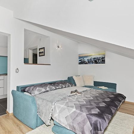 Apartment Nikola โตรกีร์ ภายนอก รูปภาพ